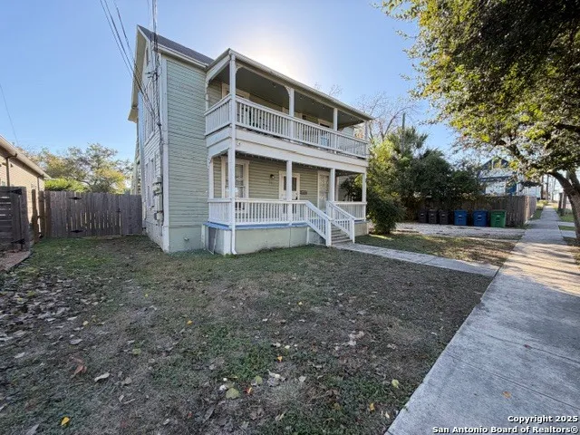 $1,250 | 816 Hays Street, San Antonio, TX 78202