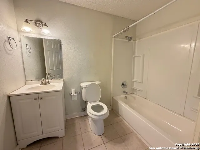 $1,250 | 816 Hays Street, San Antonio, TX 78202