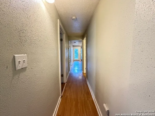 $1,250 | 816 Hays Street, San Antonio, TX 78202