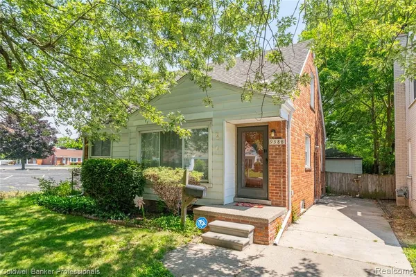 $193,000 | 9388 Salem, Redford, MI 48239