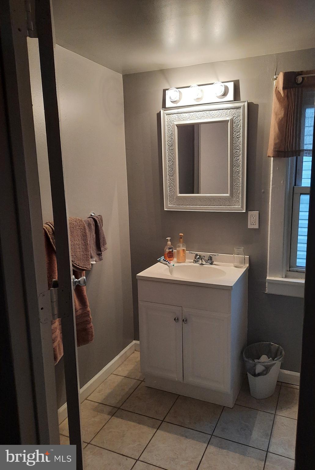 336 Ridgeway Street Gloucester City, NJ 08030 - Photo 9 of 16