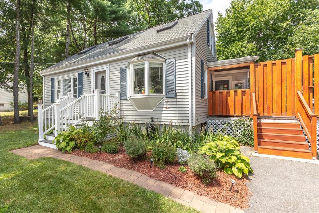 7 Burroughs Road North Reading, MA 01864 - Photo 2 of 29 Gallery Image 2