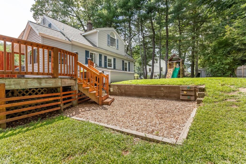 7 Burroughs Road North Reading, MA 01864 - Photo 28 of 29 Gallery Image 28
