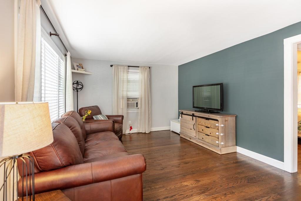 7 Burroughs Road North Reading, MA 01864 - Photo 9 of 29 Gallery Image 9