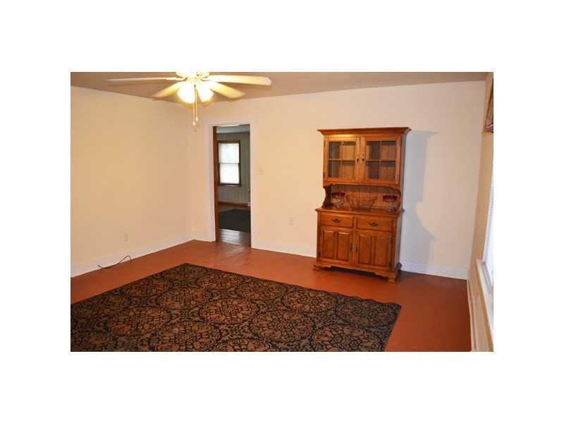 5170 Jonesville Road Columbus, IN 47201 - Photo 2 of 24 Gallery Image 2