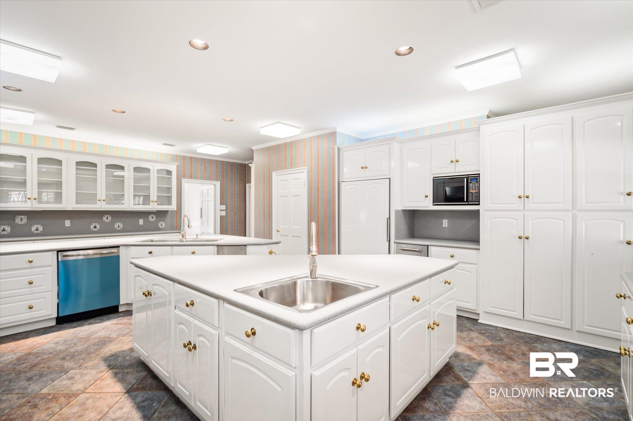 111 East Carmel Drive Mobile, AL 36608 - Photo 12 of 50