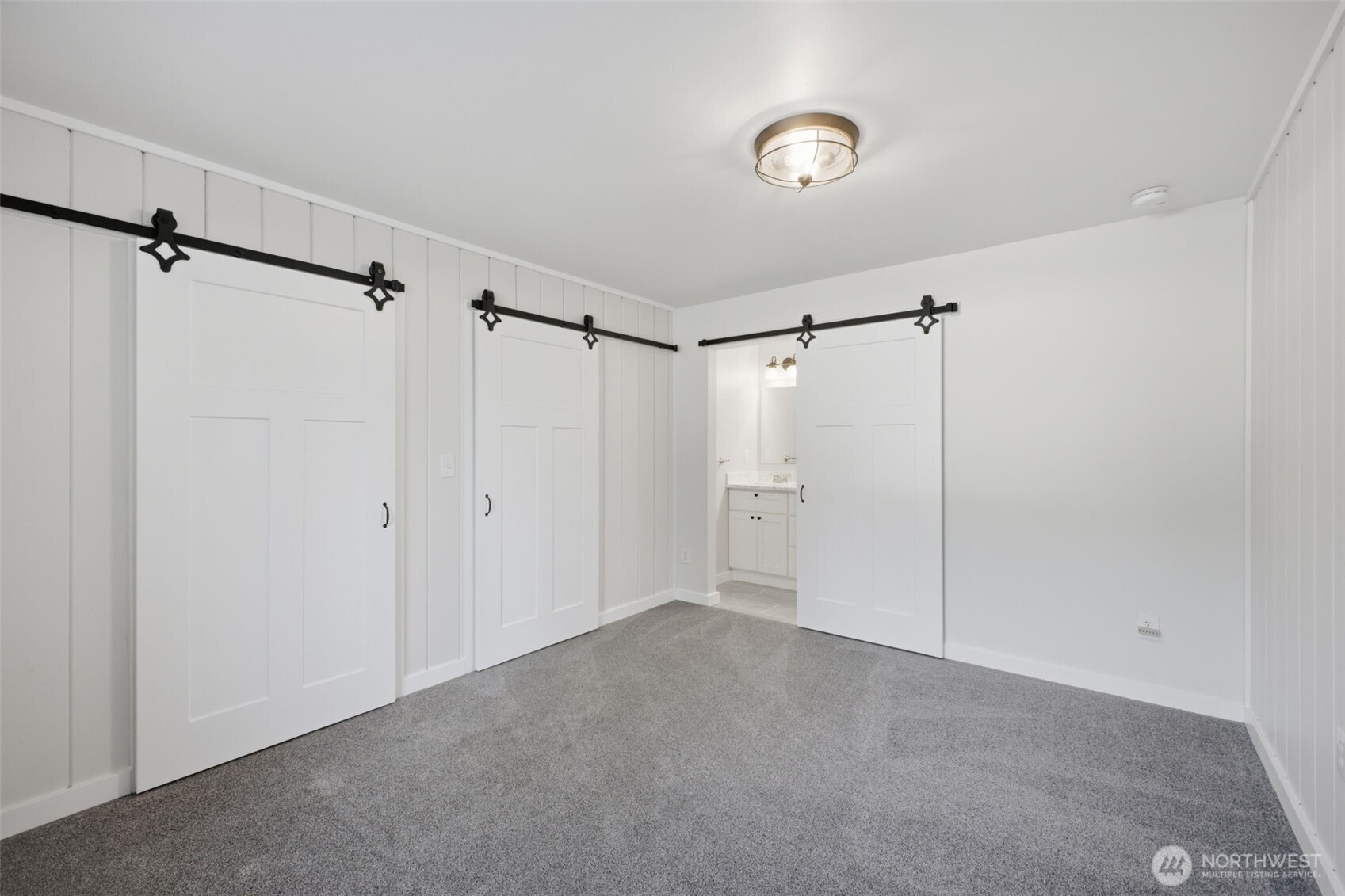 9808 Hipkins Road Southwest Lakewood, WA 98498 - Photo 16 of 30 Gallery Image 16