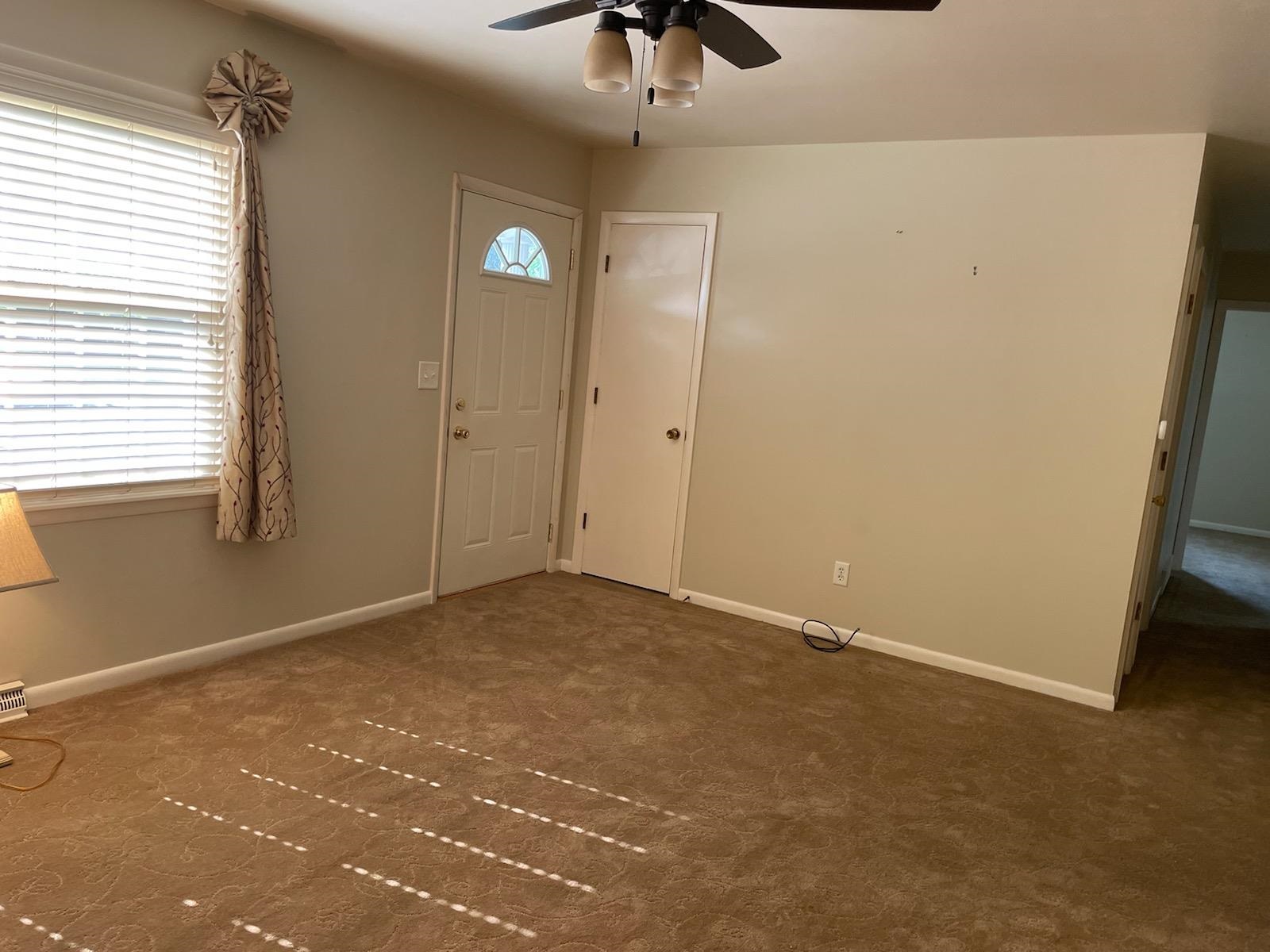 126 Dickinson Road Springfield, IL 62704 - Photo 7 of 20 Gallery Image 7