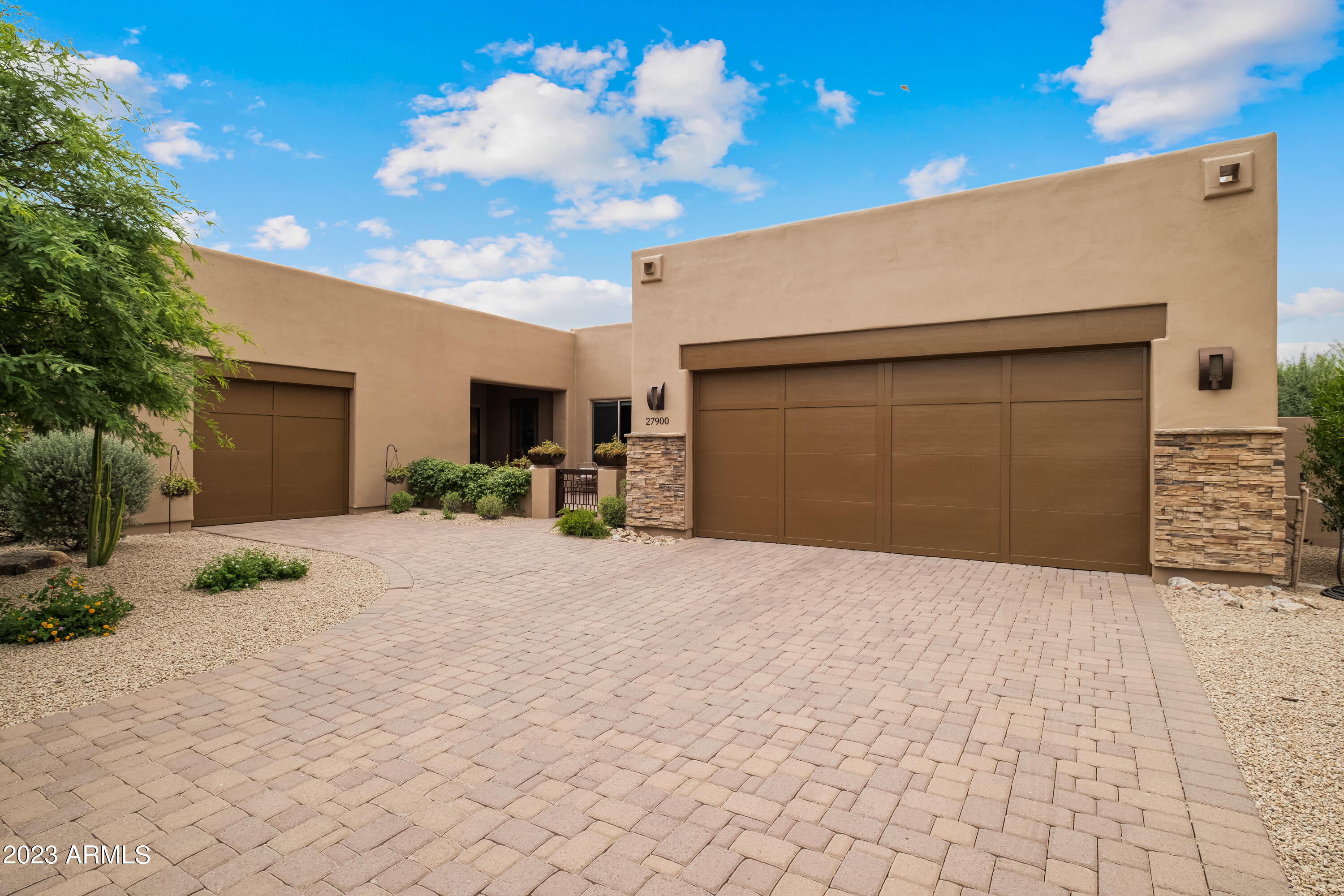 27900 Tranquilo Way Rio Verde, AZ 85263 - Photo 5 of 38 3 car garage