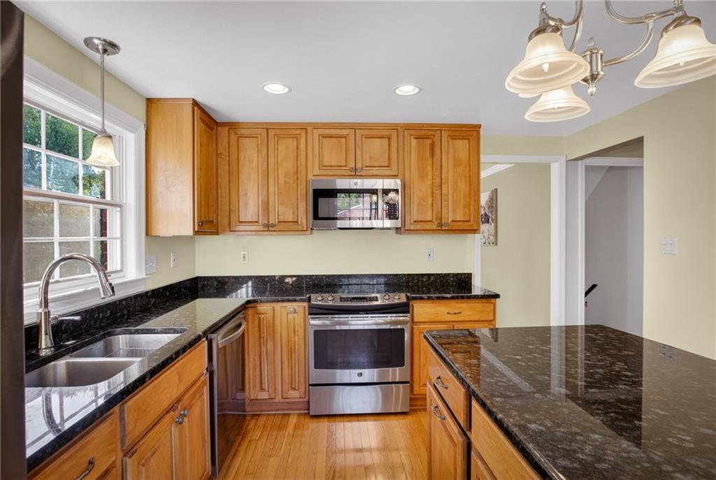 1243 Sun Ridge Drive Pittsburgh, PA 15241 - Photo 16 of 43 Gallery Image 16