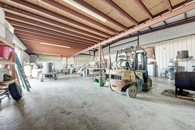 $490,000 | 1155 County Road 304, Oglesby, TX 76561