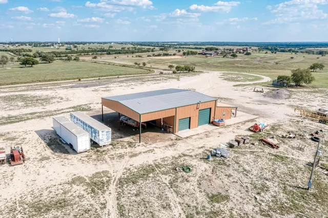 $490,000 | 1155 County Road 304, Oglesby, TX 76561