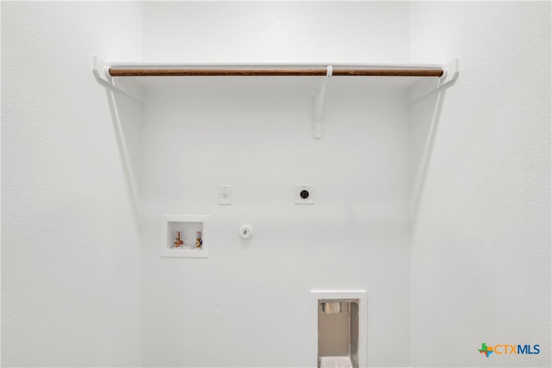 2925 Quail Rdg Lane Temple, TX 76501 - Photo 15 of 16 Please Note: These interior photos are not of the actual home but are of a completed one with a similar floor plan. Finishes, features, and layouts may vary.