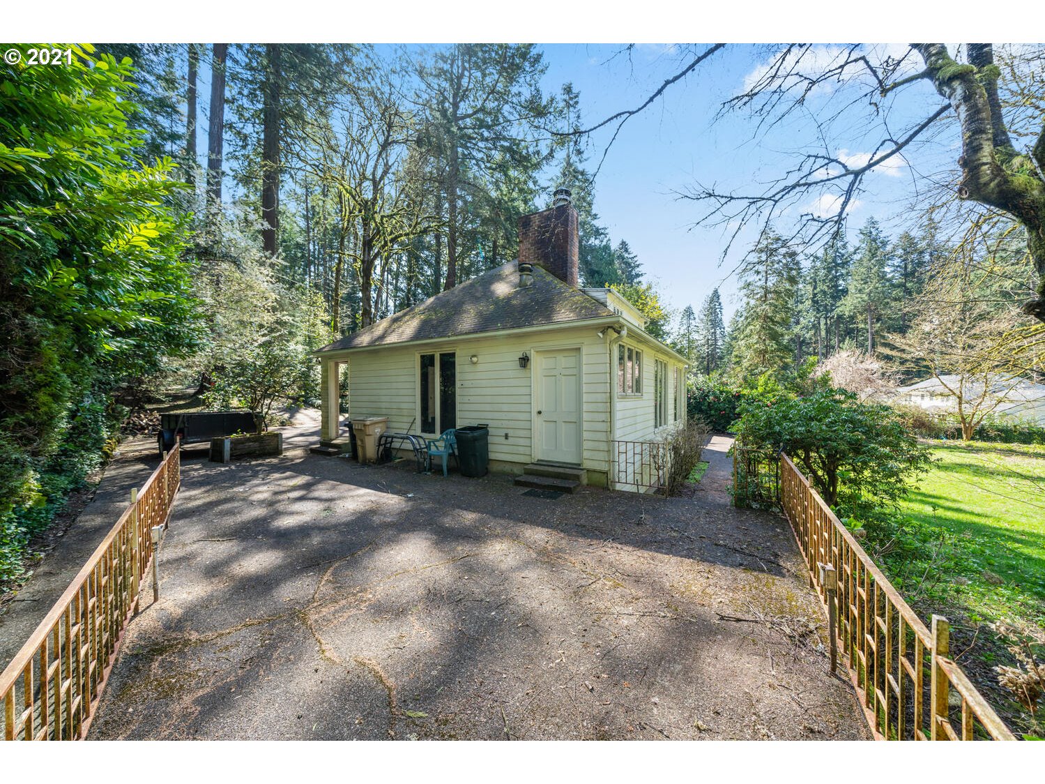170 Southwest Birdshill Road Portland, OR 97219 - Photo 26 of 32 Gallery Image 26