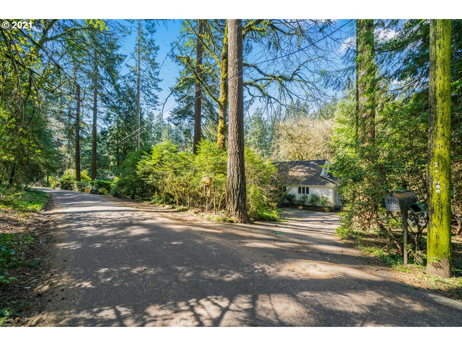 170 Southwest Birdshill Road Portland, OR 97219 - Photo 31 of 32 Gallery Image 31