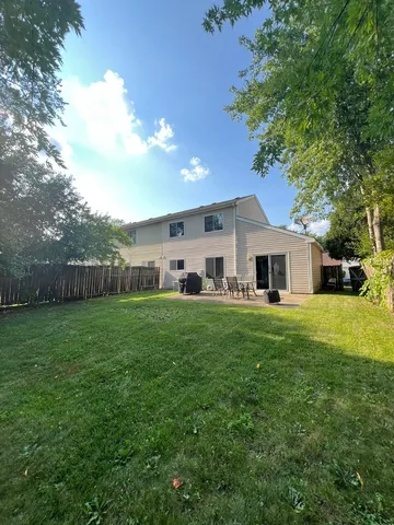 $3,000 | 43 Buckingham Lane, Unit 43, Buffalo Grove, IL 60089