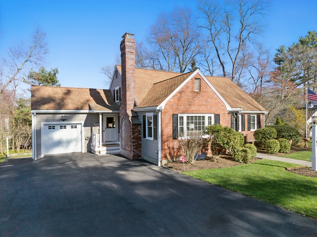 108 Pine Ridge Road Reading, MA 01867 - Photo 2 of 37