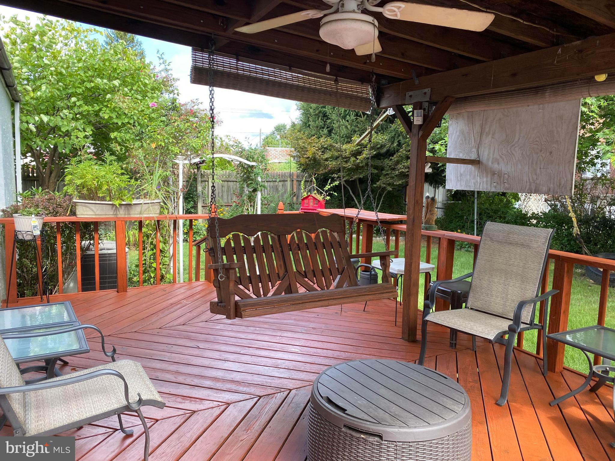 1827 Fuller Street Philadelphia, PA 19152 - Photo 31 of 36 Deck
