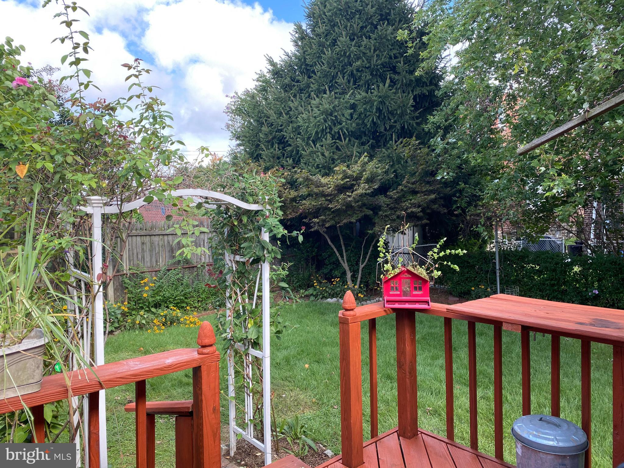 1827 Fuller Street Philadelphia, PA 19152 - Photo 34 of 36 Backyard view from Deck