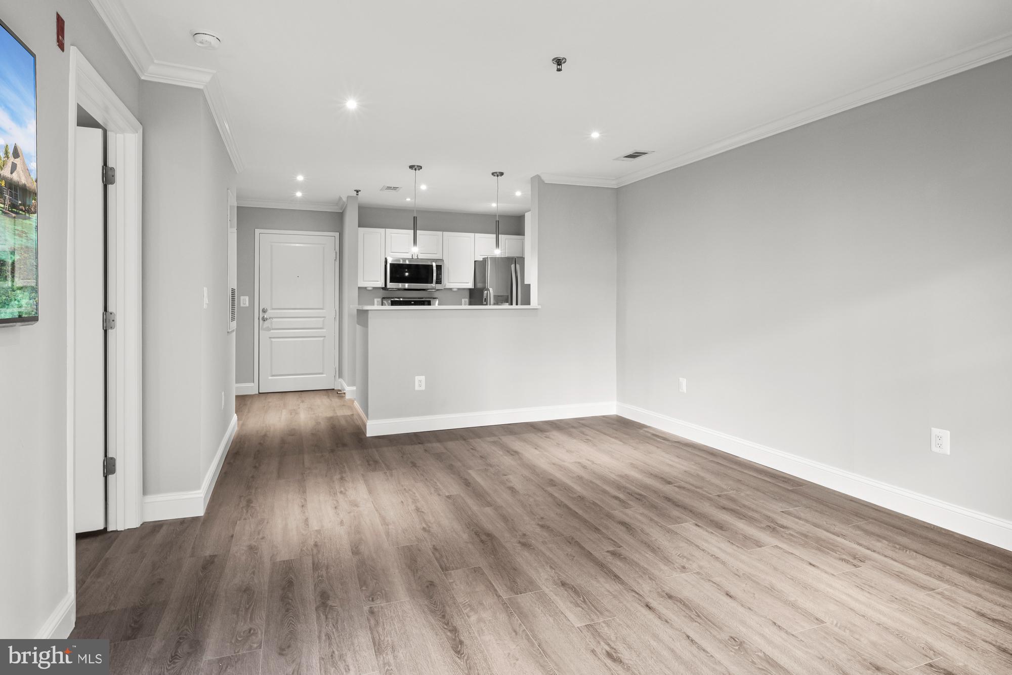 5573 Seminary Road, Unit 314 Falls Church, VA 22041 - Photo 20 of 54 Gallery Image 20