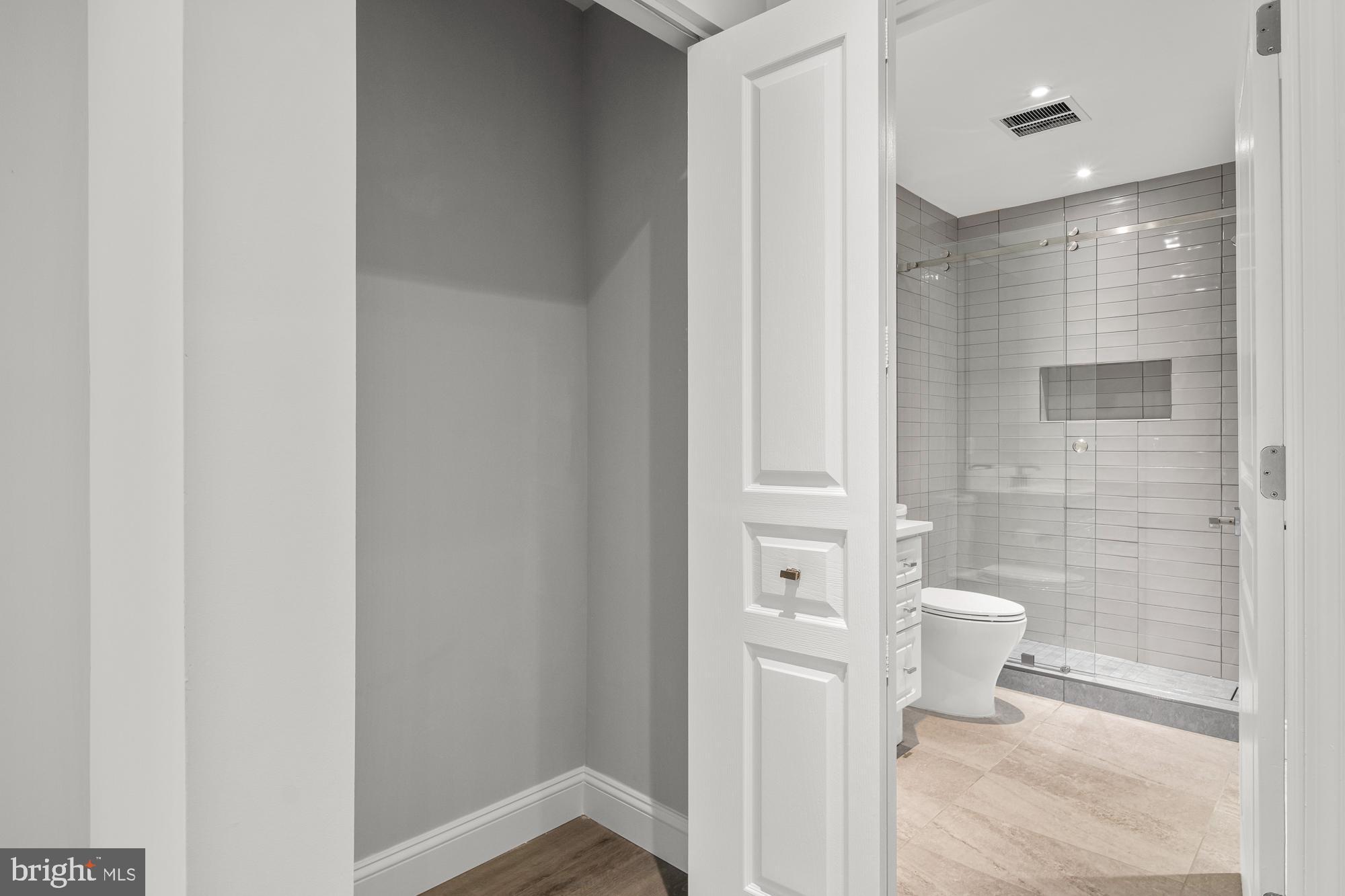 5573 Seminary Road, Unit 314 Falls Church, VA 22041 - Photo 29 of 54 Gallery Image 29