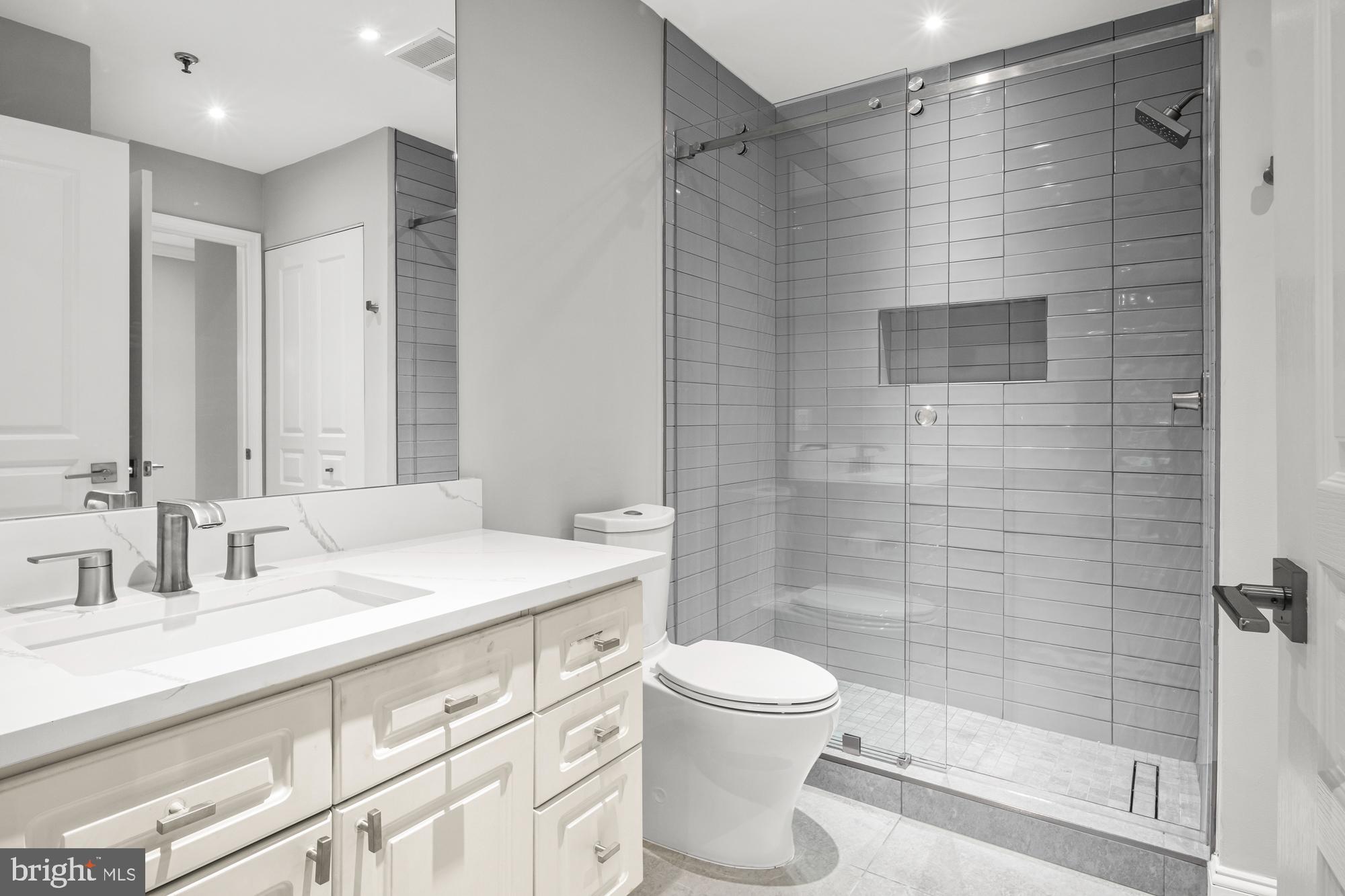 5573 Seminary Road, Unit 314 Falls Church, VA 22041 - Photo 32 of 54 Gallery Image 32