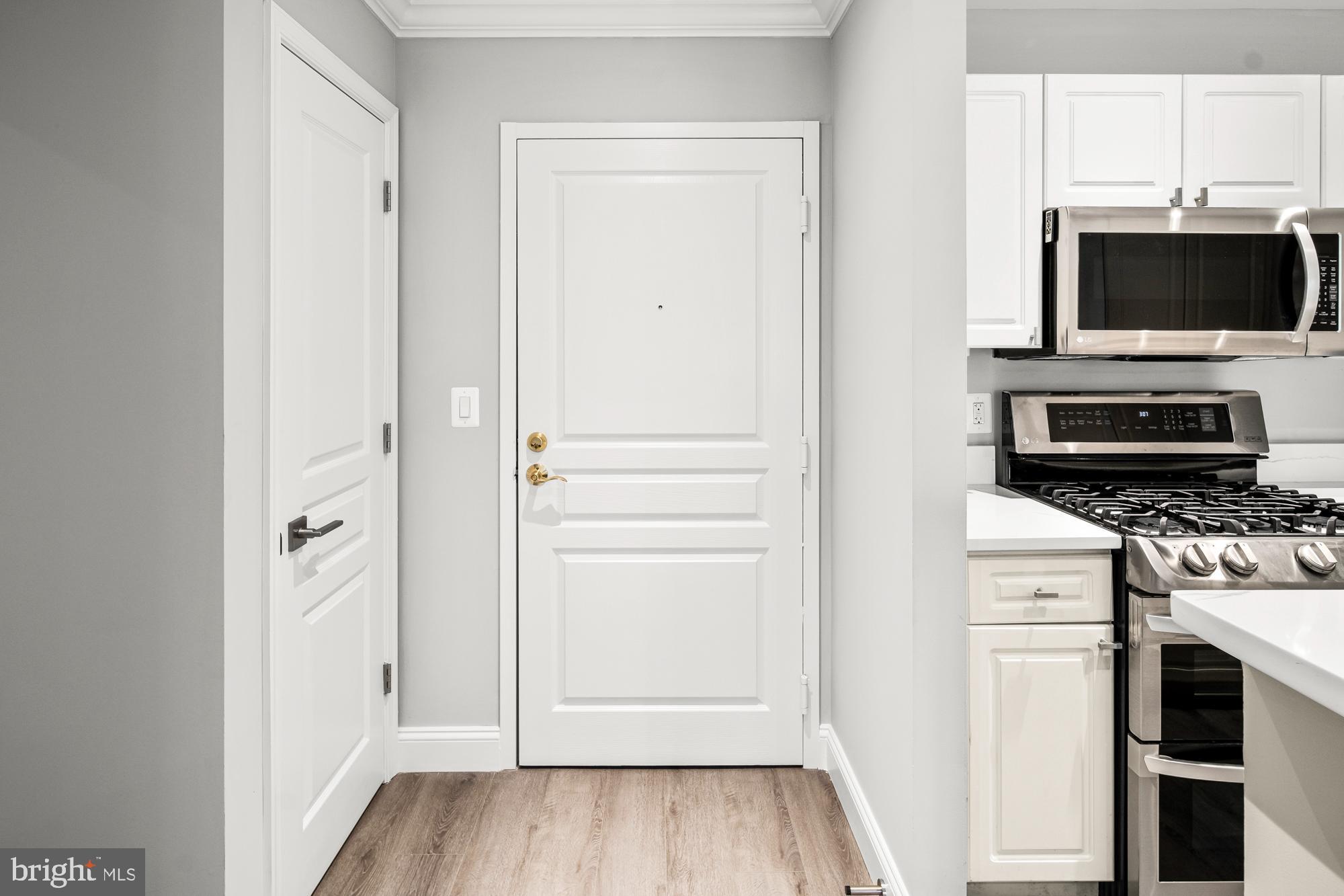 5573 Seminary Road, Unit 314 Falls Church, VA 22041 - Photo 8 of 54 Gallery Image 8