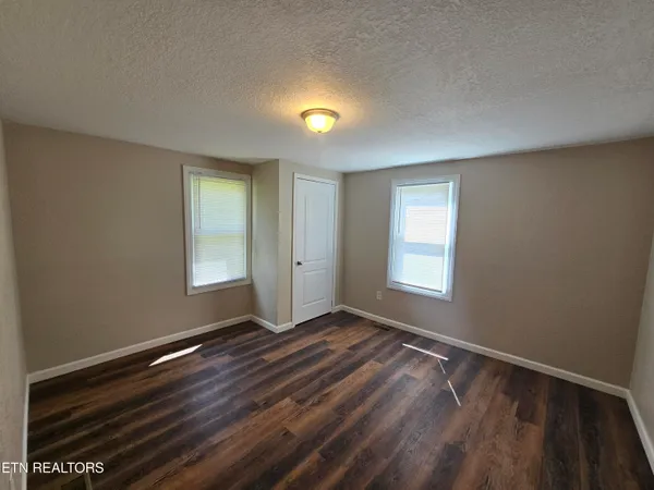 $132,500 | 120 Old Fincastle Road, Rose Hill, VA 24281