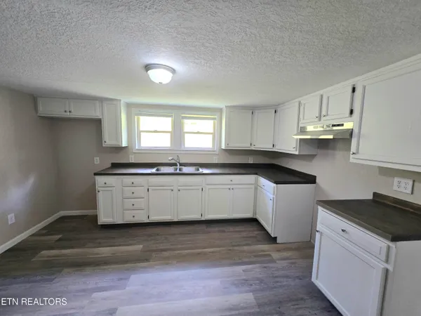 $132,500 | 120 Old Fincastle Road, Rose Hill, VA 24281