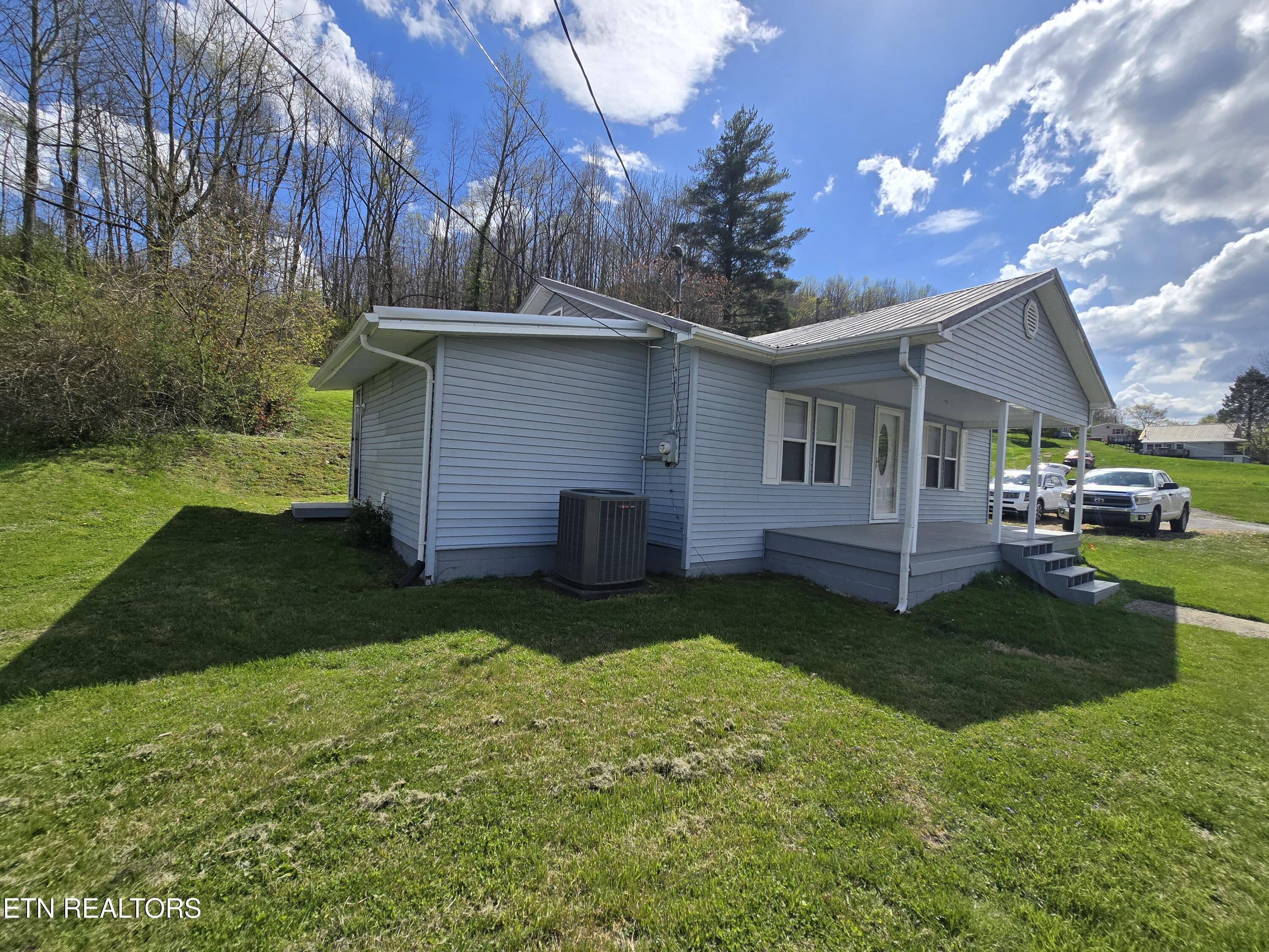 120 Old Fincastle Road Rose Hill, VA 24281 - Photo 2 of 21 20260402_151507