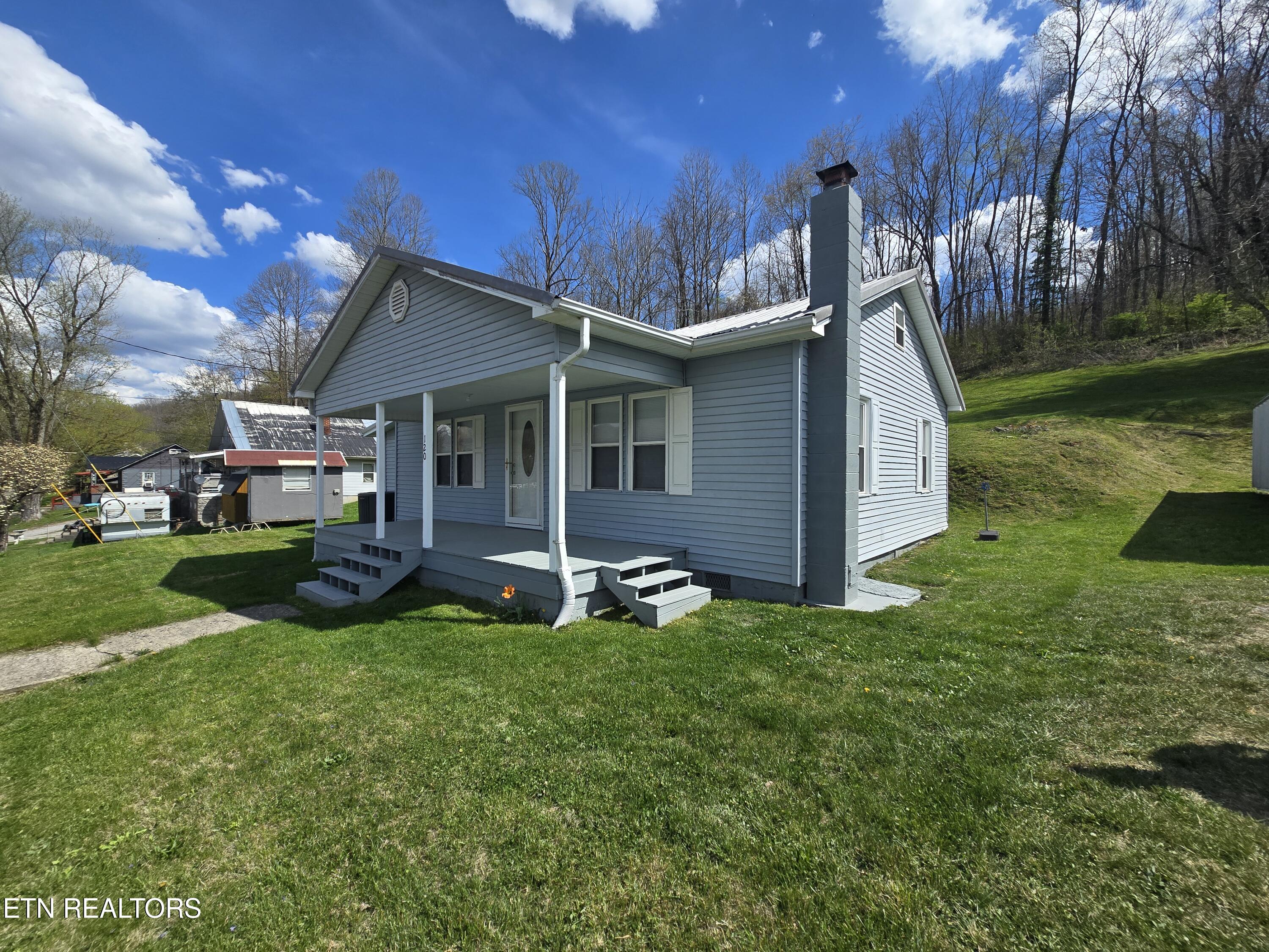 120 Old Fincastle Road Rose Hill, VA 24281 - Photo 3 of 21 20260402_151433