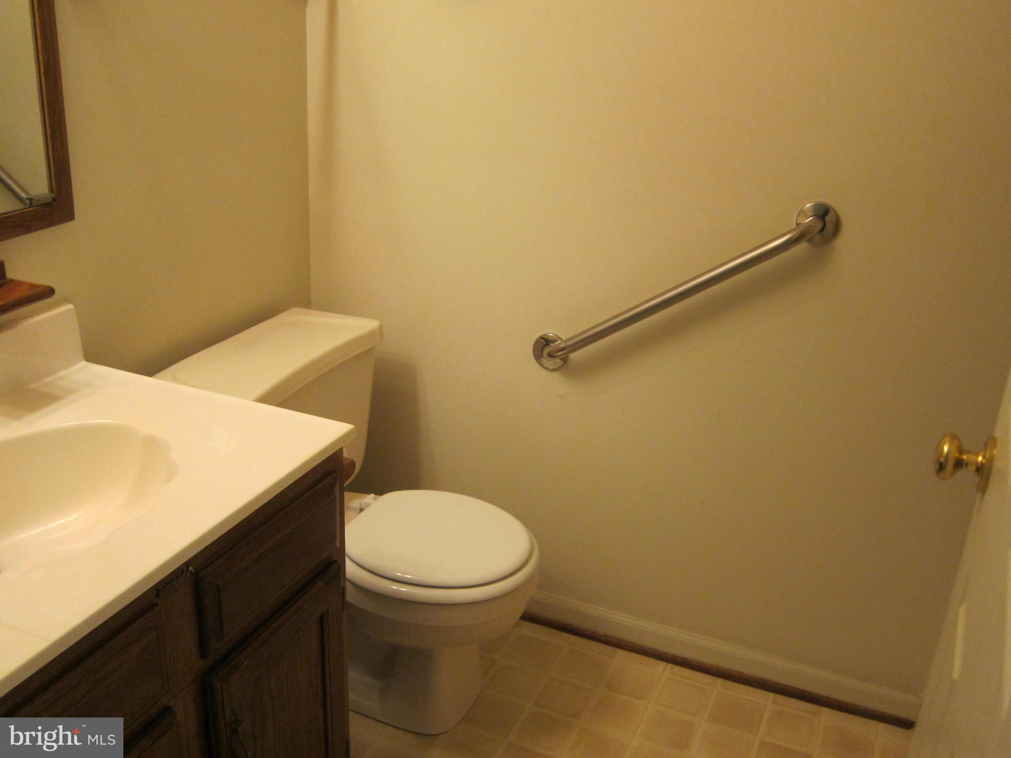 637 Deering Road, Unit 2G Pasadena, MD 21122 - Photo 13 of 21 Bath