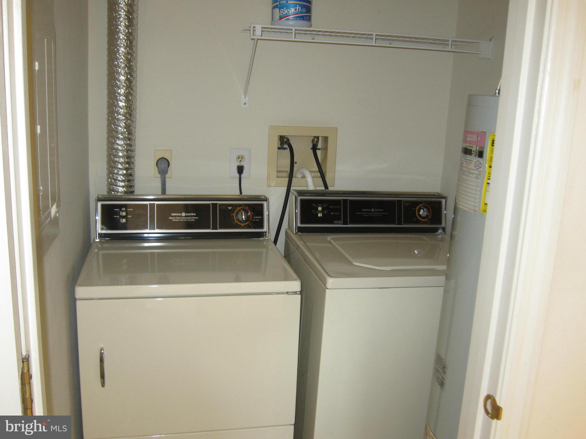 637 Deering Road, Unit 2G Pasadena, MD 21122 - Photo 16 of 21 Washer / Dryer