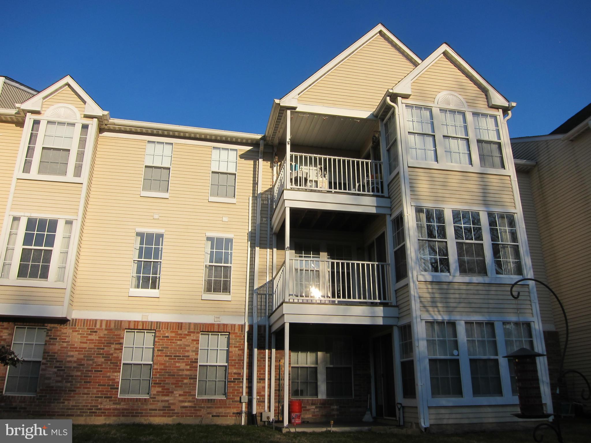 637 Deering Road, Unit 2G Pasadena, MD 21122 - Photo 18 of 21 Exterior (Rear)