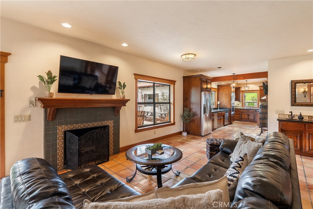 805 Spring Creek Way Templeton, CA 93465 - Photo 17 of 66 Family Room Fireplace