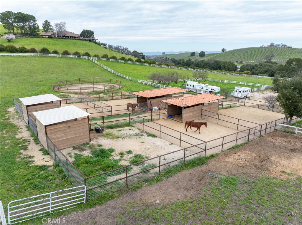 805 Spring Creek Way Templeton, CA 93465 - Photo 50 of 65 6 Turnouts