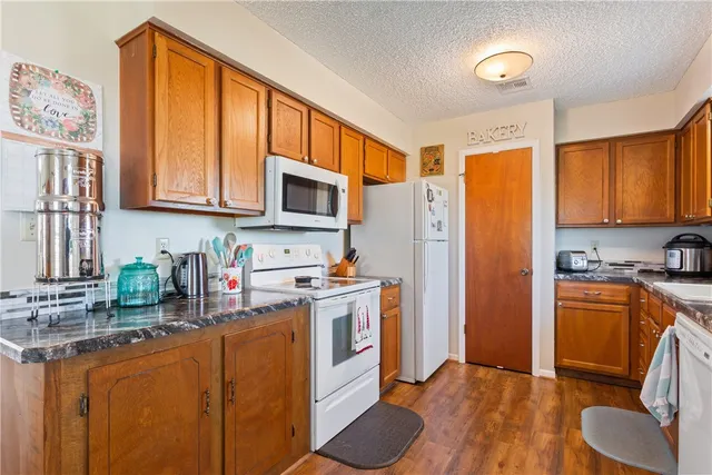 $799,995 | 503 County Road 2130, Meridian, TX 76665