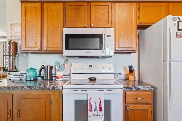 $799,995 | 503 County Road 2130, Meridian, TX 76665