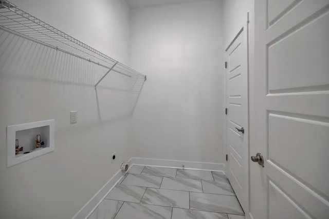 a view of utility room