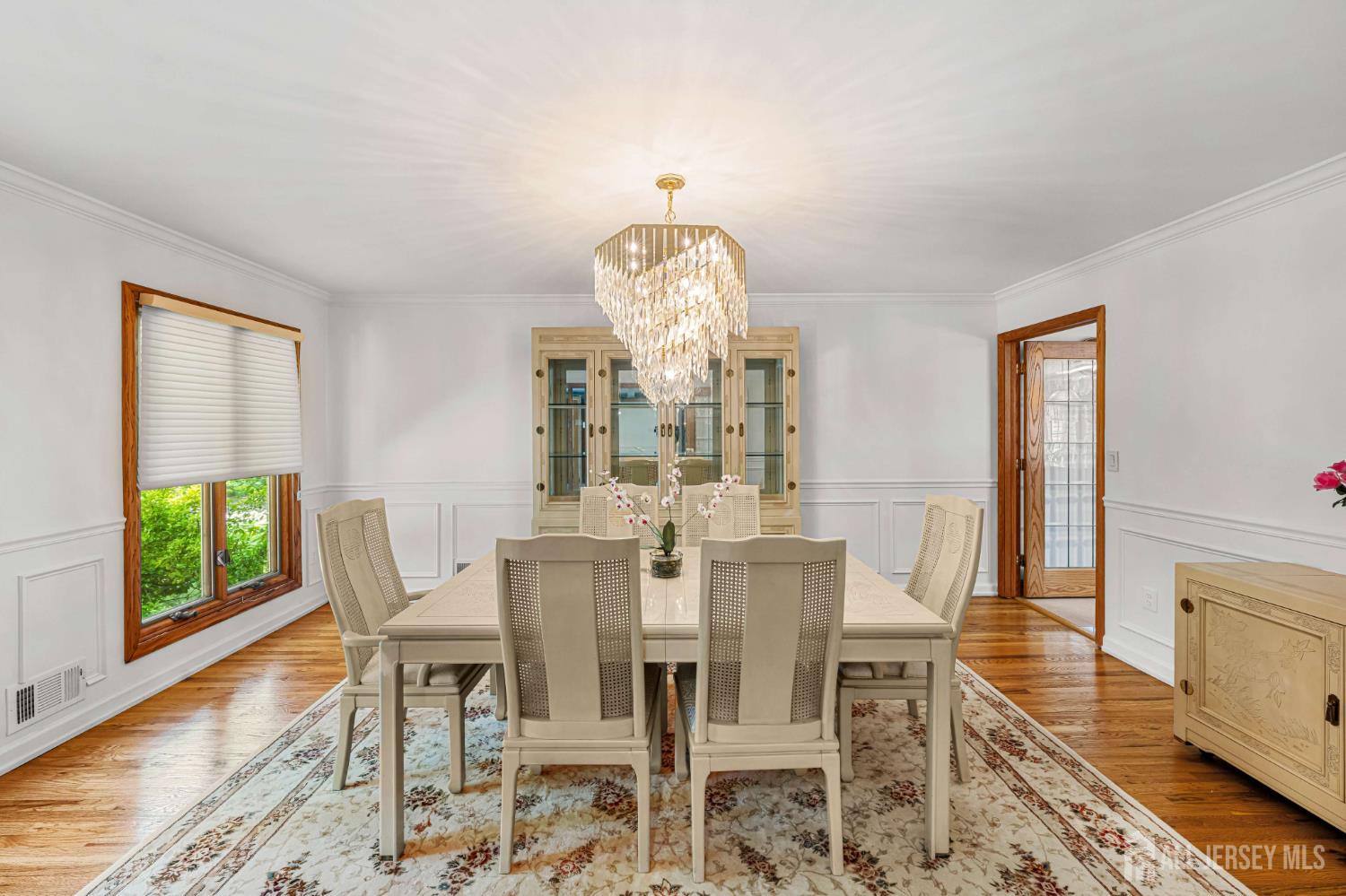 19 Cherokee Road East Brunswick, NJ 08816 - Photo 10 of 41 Gallery Image 10