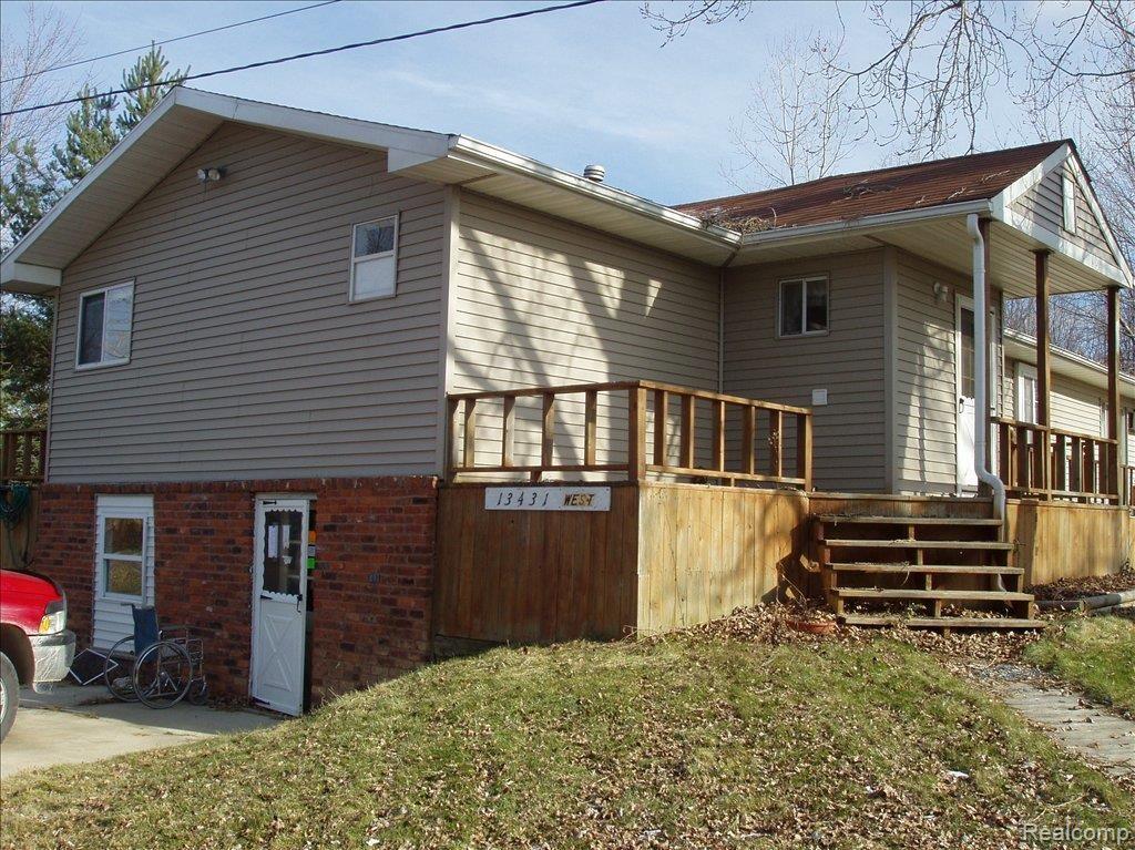 13431 Gilbert Road Memphis, MI 48041 - Photo 2 of 5 P1010008