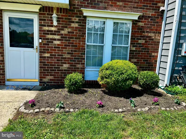 $239,900 | 175 Villa Knoll Court, Sicklerville, NJ 08081