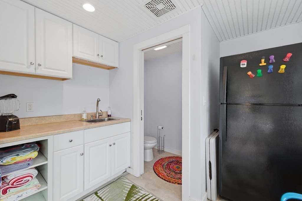 47 Samoset Road Woburn, MA 01801 - Photo 33 of 36 Gallery Image 33