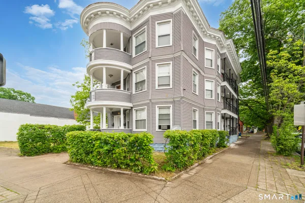 $1,650 | 705 Dixwell Avenue, Unit 1R, New Haven, CT 06511