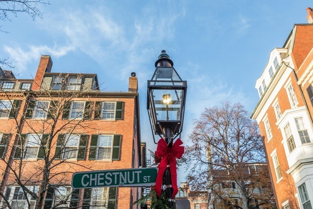 7 Chestnut Street Boston, MA 02108 - Photo 12 of 13