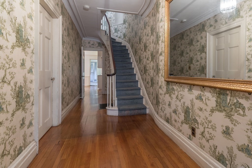 7 Chestnut Street Boston, MA 02108 - Photo 6 of 13