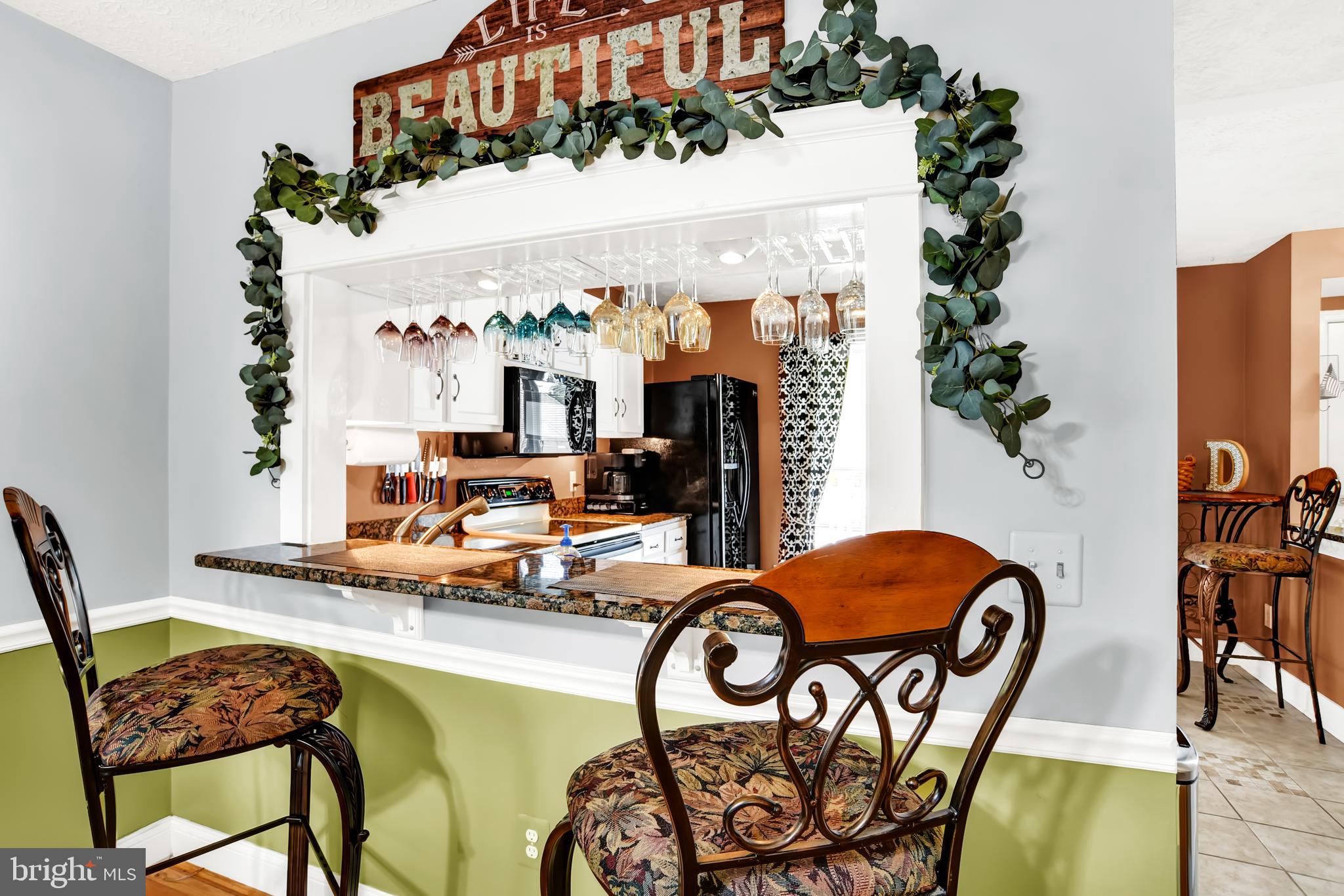 3442 Brookhaven Road Pasadena, MD 21122 - Photo 6 of 30 Cozy breakfast bar!