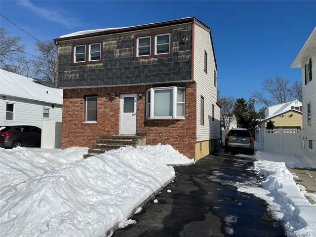 $499,990 | 20 Wyona Avenue, Lindenhurst, NY 11757