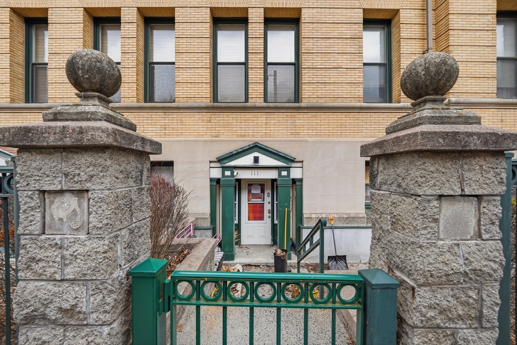 235 State Street, Unit 111 Springfield, MA 01103 - Photo 26 of 27