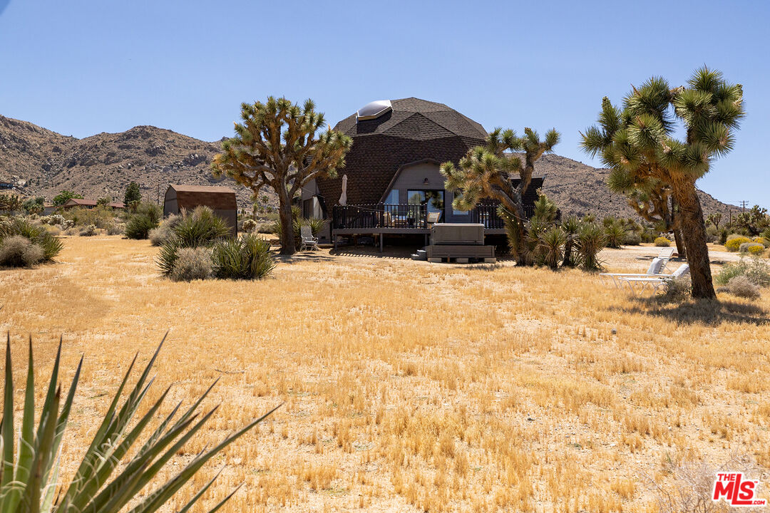 7677 Wilton Road Joshua Tree, CA 92252 - Photo 2 of 61